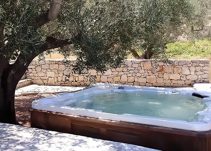 Aurora * Vathy (Ithaca)